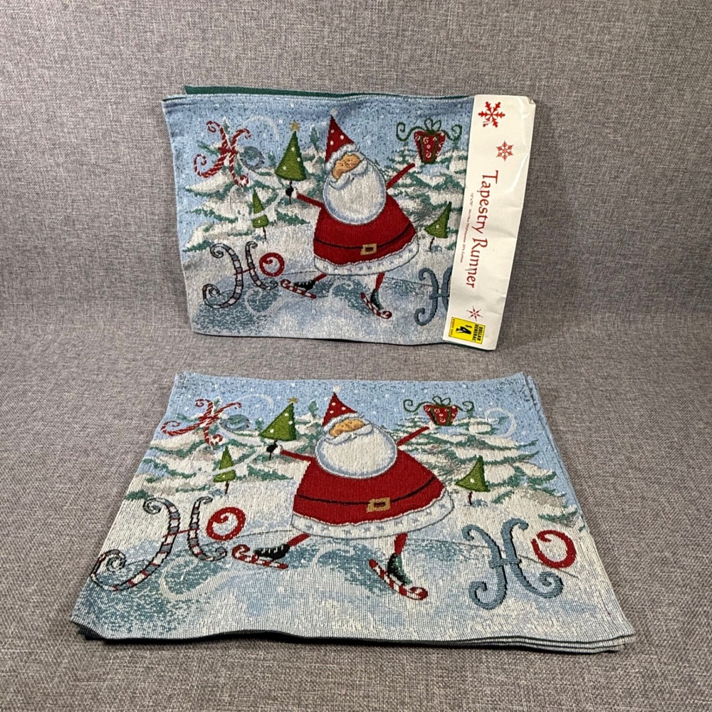 New Skating Santa Ho Ho Ho Tapestry Table Runner & 4 Placemats Christmas Holiday
